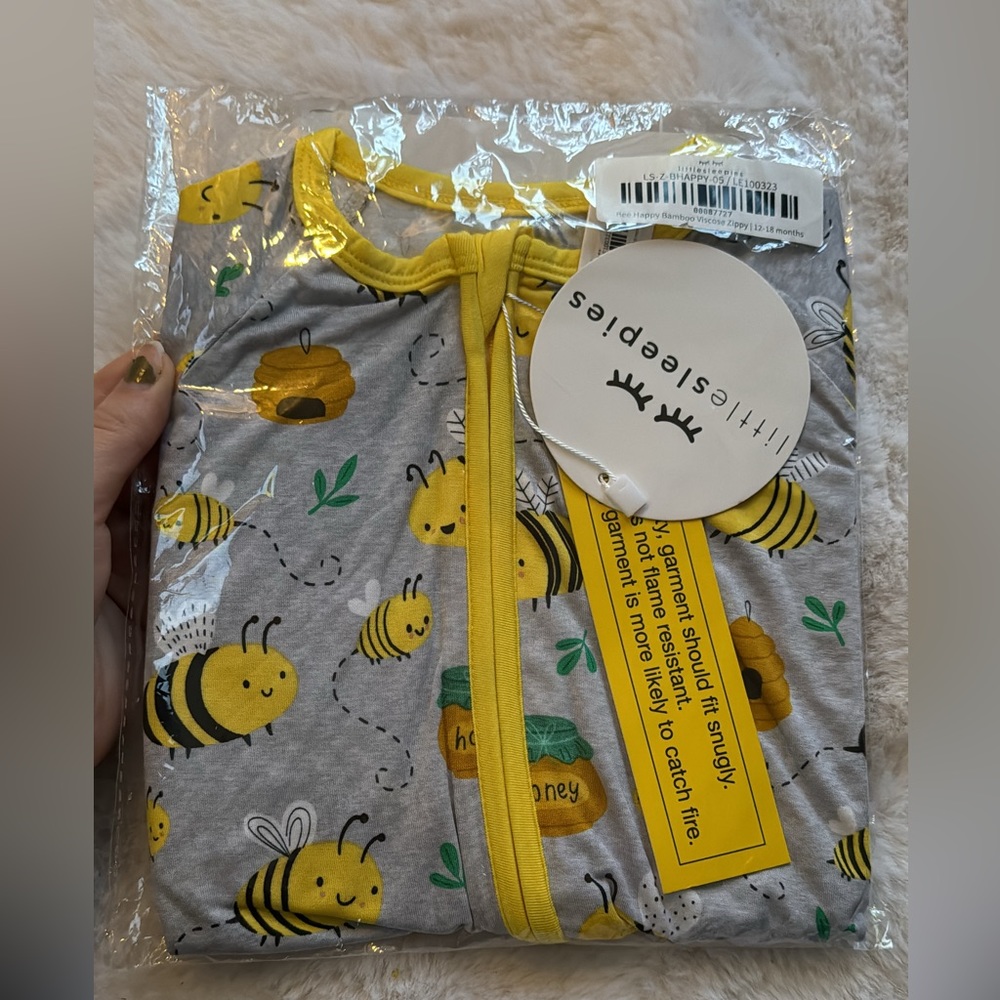 Little sleepies bee zippy